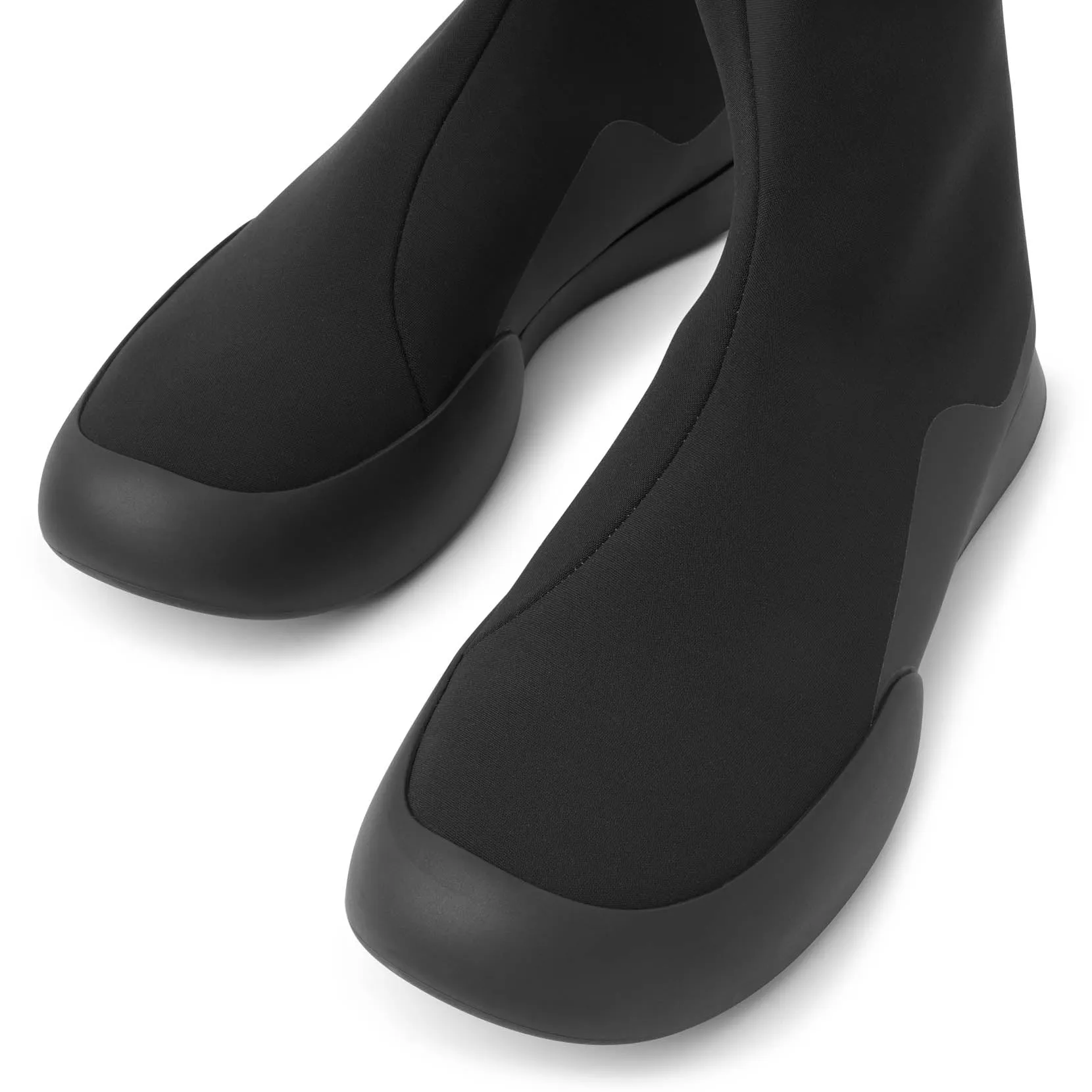 TR Shoe scuba sneakers
