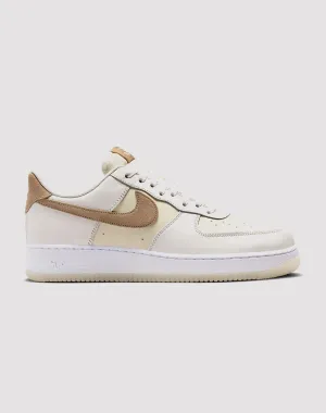 Nike Air Force 1 Low LV8 Ergonomic Heel Cup