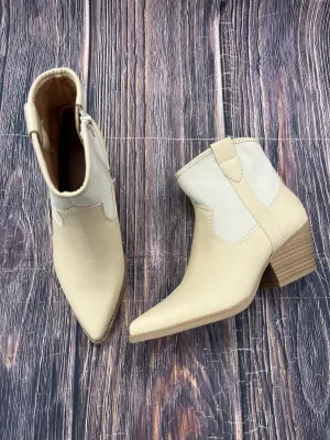 Boots Western By Universal Thread In Yellow, Size: 7 Padded Interior Cold Weather Commuter