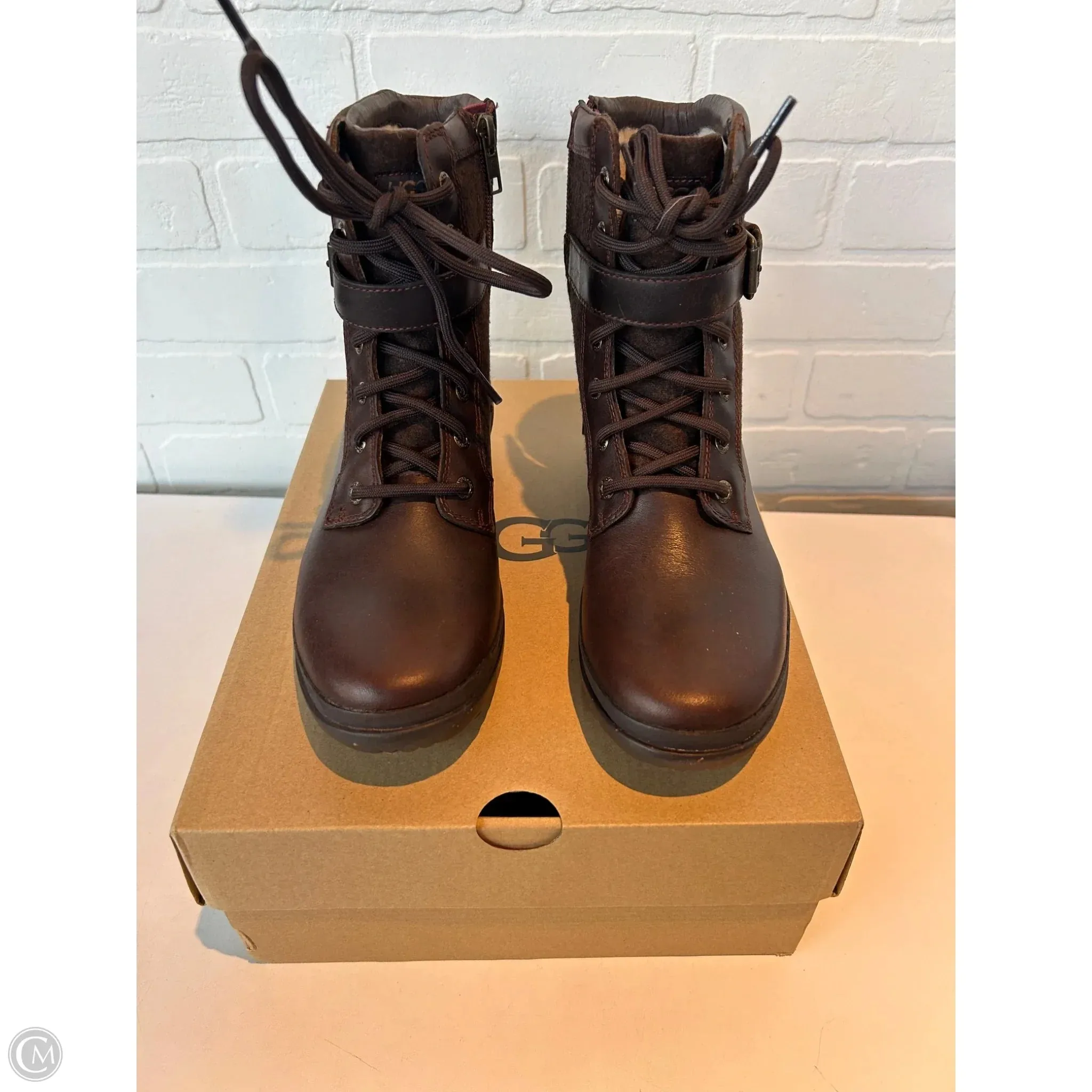 Boots Designer By Ugg In Brown, Size: 7 All Terrain Urban Walkers