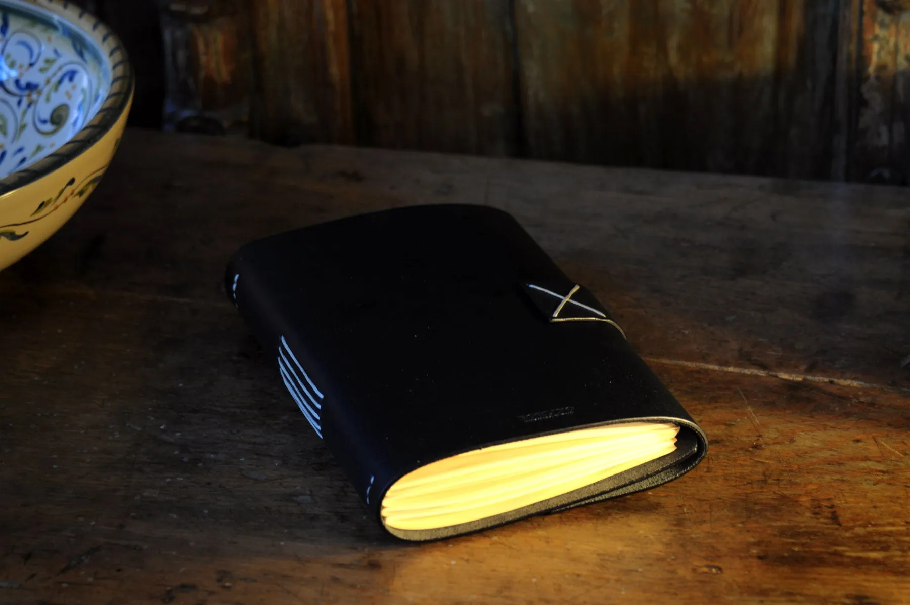 Vachetta Italian Leather Handmade Snap-Close Journal - Onyx