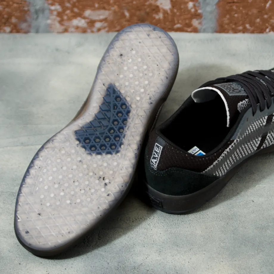 VANS AVE KNIT VCU BLACK/WHITE/FLECK