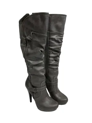 Seamless Comfort Rural Traveler City Utility Boots Knee Heels By Guess In Grey, Size: 6