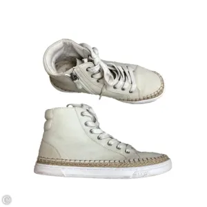 Shoes Designer By Ugg In Tan, Size: 7 School Style