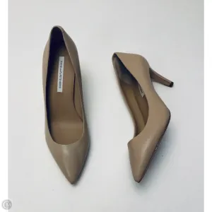 sports Blown Rubber Outsole Shoes Designer By Diane Von Furstenberg In Tan, Size: 8