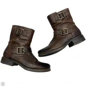 Classic Chic Boots Designer By Frye In Tan, Size: 6.5