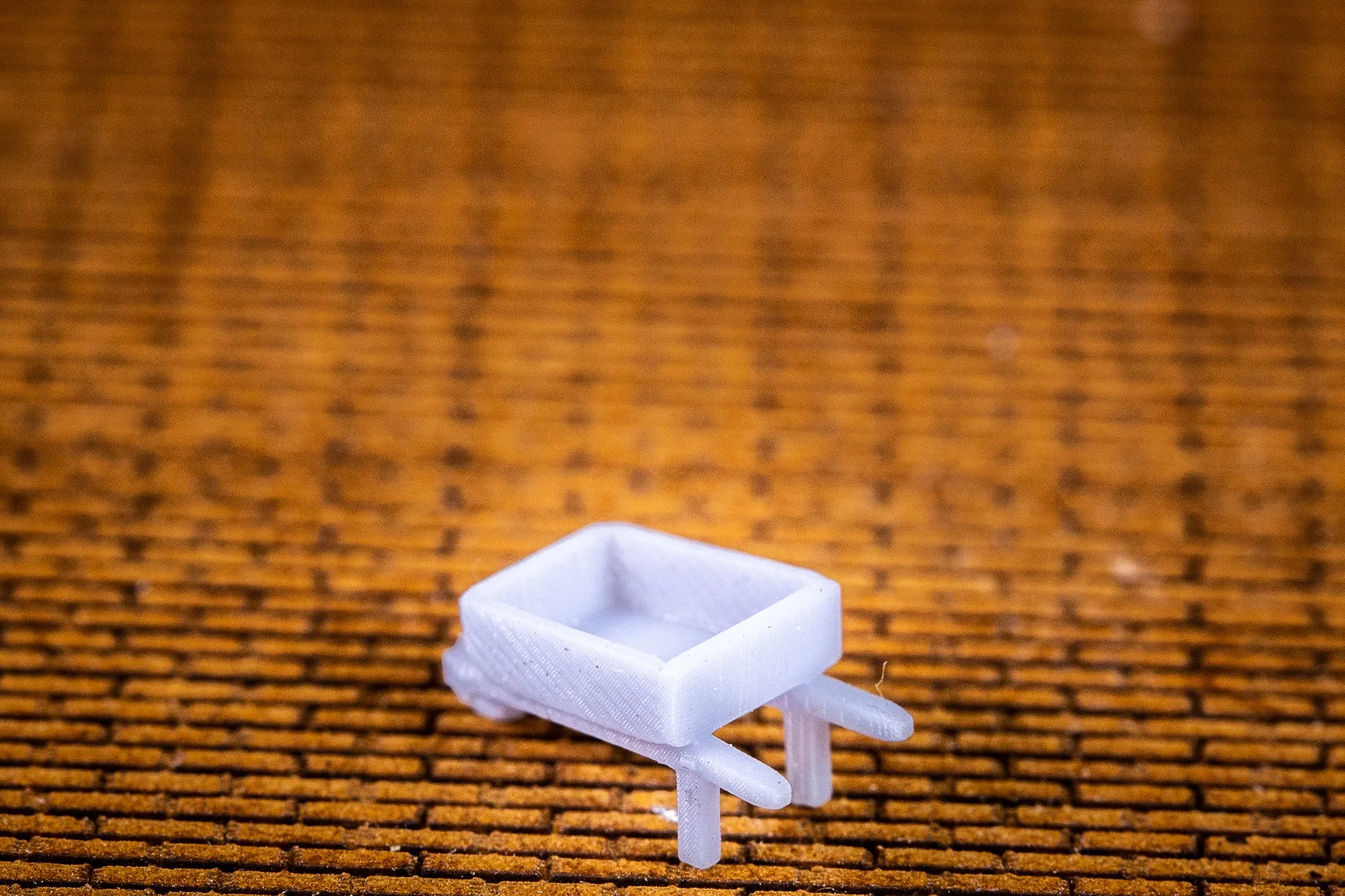 Wheelbarrow - HO Scale