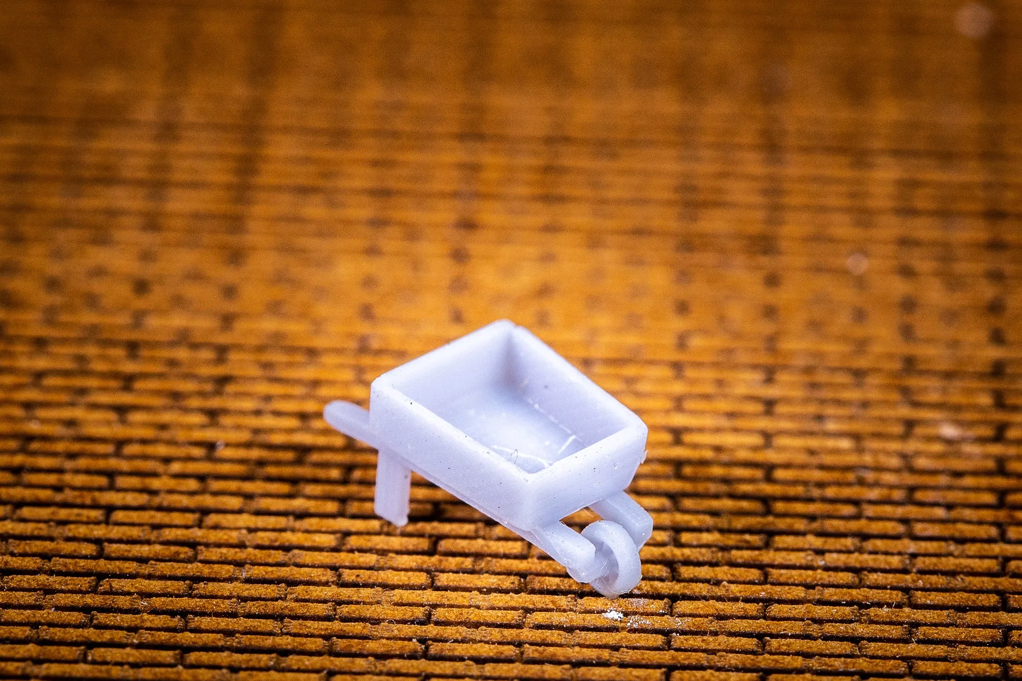 Wheelbarrow - HO Scale