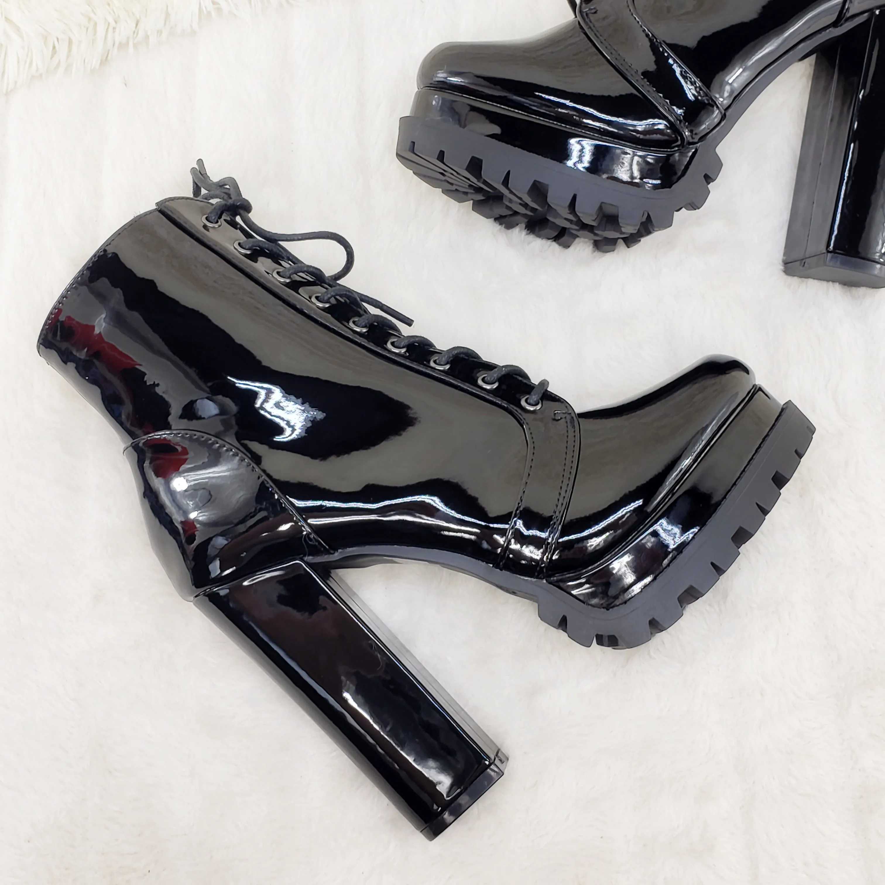 Wild Diva Vivian Black Patent Chunky Heel Platform Ankle Boots