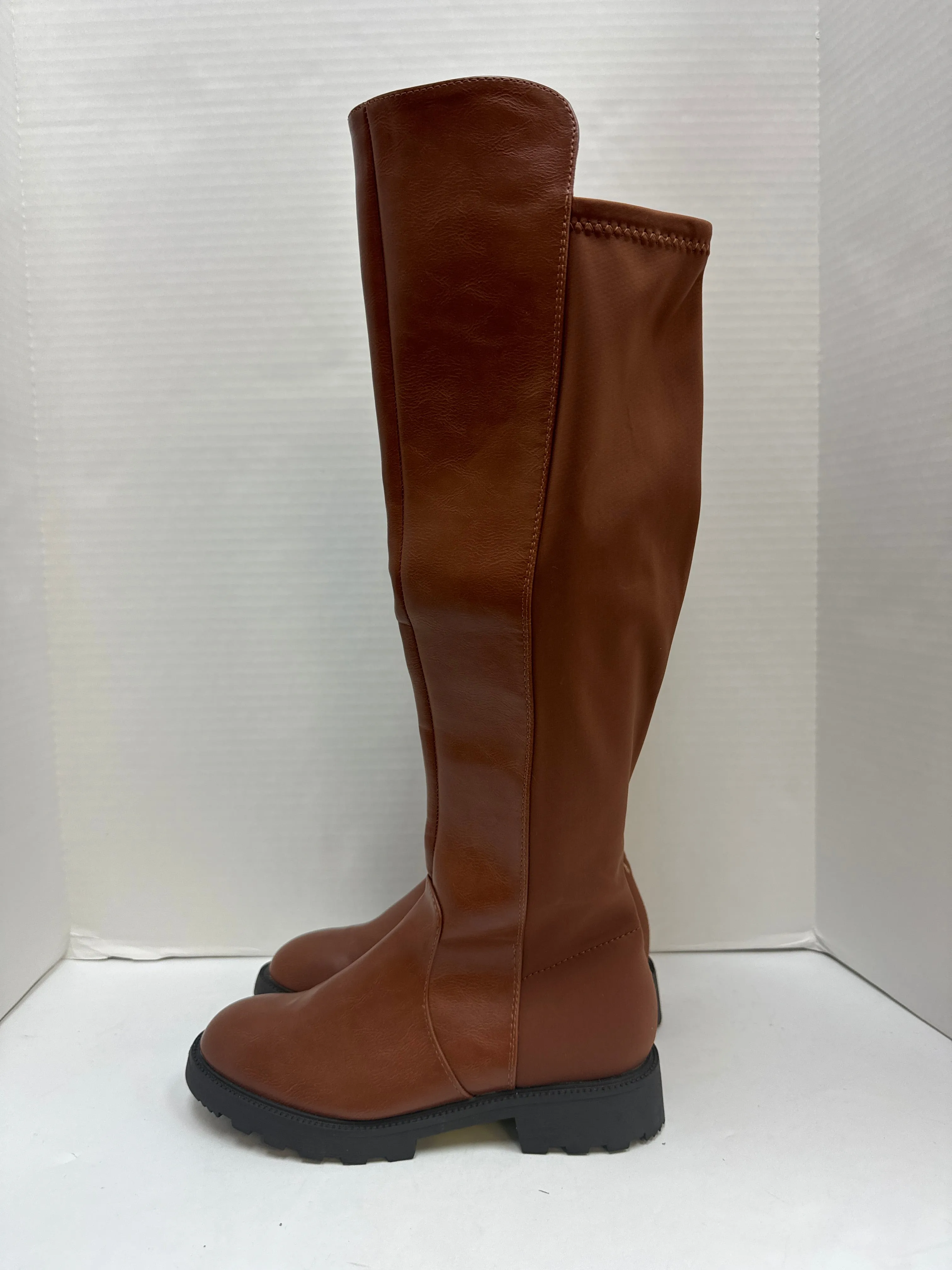 Boots Knee Flats By Shoedazzle In Brown, Size: 7 Padded Interior Cold Weather Commuter