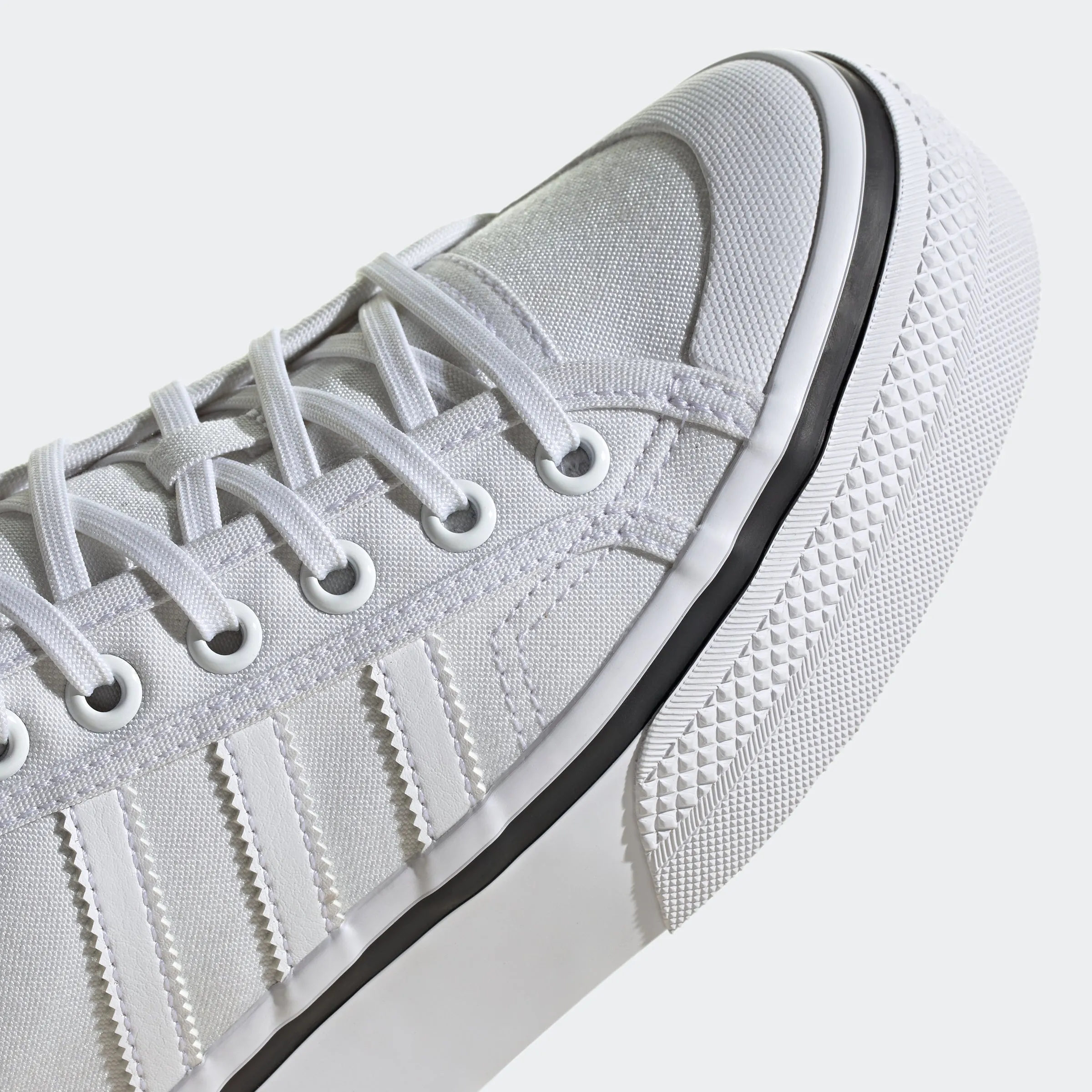 Women's adidas Originals Nizza Platform Shoes Cloud White