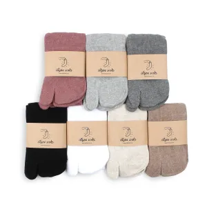 Womens Geta Tabi shoes socks YH 17