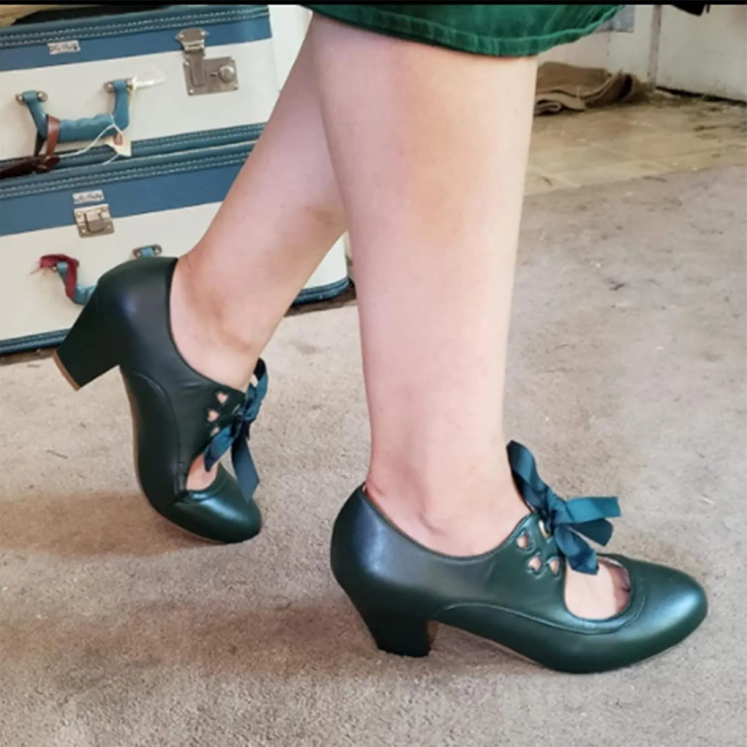 Women's Mary Jane Pumps Chunky Block Shoes Heart Hollow Adorable Vintage Shoes Unique Round Toe Lace Up