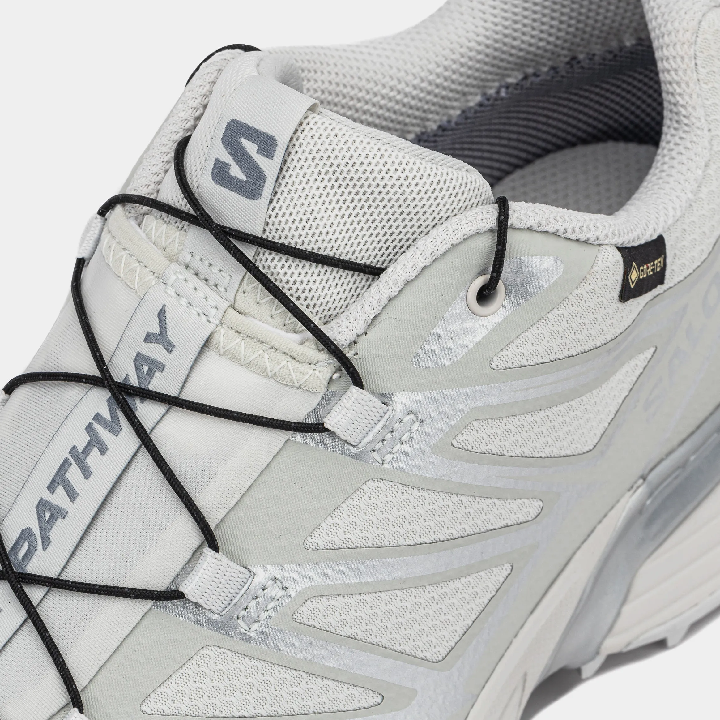 XT Pathway GTX Mens Running Shoes (White/Silver)