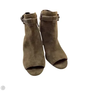 Shoes Designer By Coach In Green, Size: 9 Ultra Light Trail Running